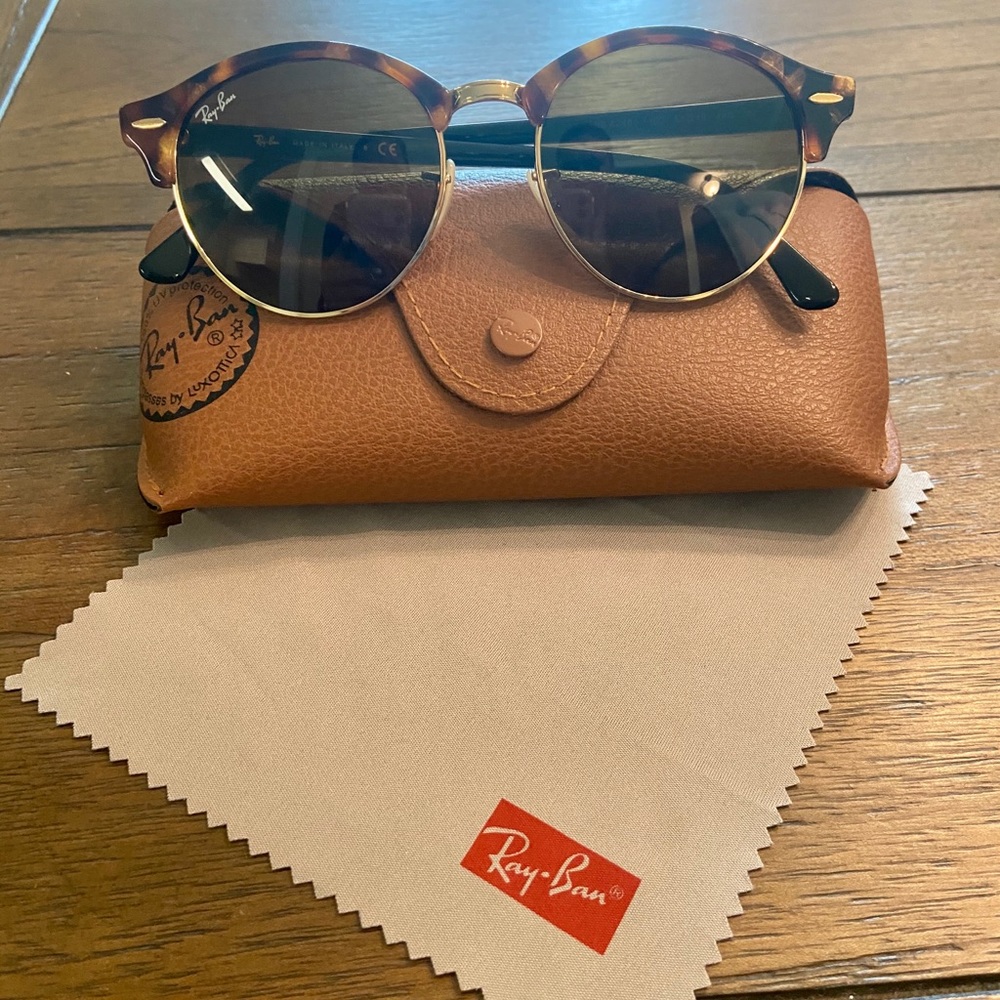 Ray Ban Clubround Classic Sunglasses!